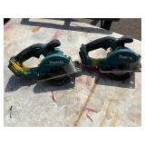 (2) Makita XSC01 handheld circular saws with (2) 18V 3.0 AH batteries & a DC18RA charger