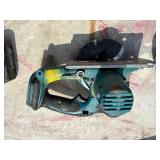 (2) Makita XSC01 handheld circular saws with (2) 18V 3.0 AH batteries & a DC18RA charger