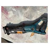(2) Makita handheld sawzals XRJ05 and BJR182  Reciprocating Sawzal with (2) 18V  3.0 AH batteries & a DC18RC charger
