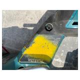 (2) Makita handheld sawzals XRJ05 and BJR182  Reciprocating Sawzal with (2) 18V  3.0 AH batteries & a DC18RC charger