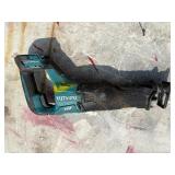 (2) Makita handheld sawzals XRJ05 and BJR182  Reciprocating Sawzal with (2) 18V  3.0 AH batteries & a DC18RC charger