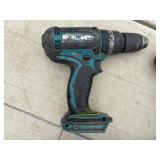 (4) Makita rotary hammer drills BHP452, XPH01, LXPH01: Includes DC18RC chargers and 18V batteries