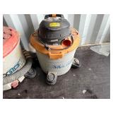 (3) Ridgid 4 gal wet/dry vacuums