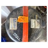 (5) Shop vacuums: Ridgid 4 gal; Vacmaster 3.2 gal; (2) Fein 9.5 gal; Walter Vac