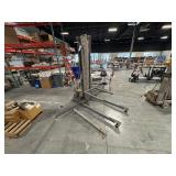 Genie Contractor Superlift, Battery powered.