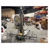 Genie Contractor Superlift, Battery powered.