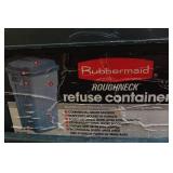 *3* Rubbermaid Bins with Lids - Fits 33 Gallon Garbage Bags *3* Rubbermaid Bins with Lids - Fits 33 Gallon Garbage Bags