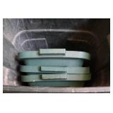 *3* Rubbermaid Bins with Lids - Fits 33 Gallon Garbage Bags *3* Rubbermaid Bins with Lids - Fits 33 Gallon Garbage Bags