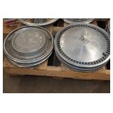 Assorted GM Hub Caps