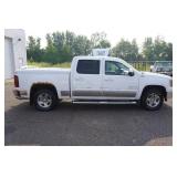 2010 GMC Sierra 1500 SLT Crew Cab Pickup Truck - 5.3L LC9 V8 2010 GMC Sierra 1500 SLT Crew Cab Pickup Truck - 5.3L LC9 V8