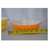 Pyrex Mixing Bowl Lot - Yellow and Orange - 1 PT & 1.5 PT