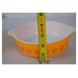 Pyrex Mixing Bowl Lot - Yellow and Orange - 1 PT & 1.5 PT