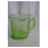 Vintage uranium glass measuring cup, 1 cup capacity