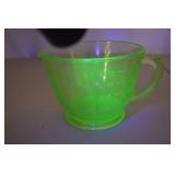 Uranium Glass Measuring Cup - 2 Cup Capacity, Glows Under UV