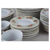 Christopher Stuart Berry Orchard Fine China Dinnerware Set