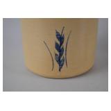 Robinson Ransbottom 1 Qt Stoneware High Jar with Lid - Blue Spongeware