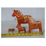 Vintage Swedish Dala Horse and Pig Figurines Lot - 4 Hand-Painted Pieces