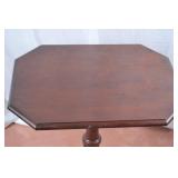 Mahogany Pedestal Side Table with Octagonal Top 23x16x31in