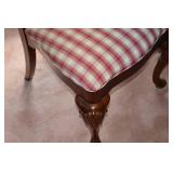 Traditional Cherry Dining Table with 4 Upholstered Chairs