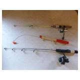 Croxton Ice Fishing Carrying Bag with Ice Fishing Items