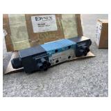 Dynex 6550-HP03-12HD-20 Hydraulic Valve with Components