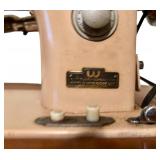 BR2 - White De Luxe Automatic Model 674 Sewing Machine with Vintage Table and Accessories