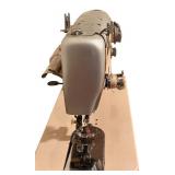 BR2 - White De Luxe Automatic Model 674 Sewing Machine with Vintage Table and Accessories