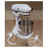 K - KitchenAid Heavy Duty Stand Mixer Model K5SS with Attachments