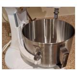 K - KitchenAid Heavy Duty Stand Mixer Model K5SS with Attachments