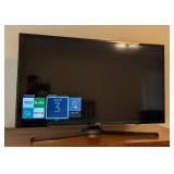 MB - Samsung 40-Inch LED TV Model UN40J5200AF with Stand