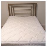 MB - Metal Headboard with Modern Geometric Design