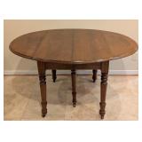LR - Vintage Drop Leaf Dining Table with Six Additional Leaves