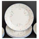 DR - Corelle Incomplete Dinnerware Set with 6 Dinner Plates Floral Pattern