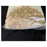 50 Gold Glitter Party Paper Napkins with Bows - 4.9 x 7.1 in