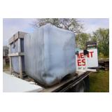 Pallet Mounted 1100 Gallon Poly Liquid Storage