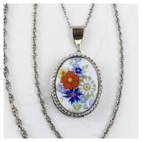 Basic Metal Floral Locket Necklace