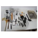 Kitchen Utensils & Aluminum Baking Pan