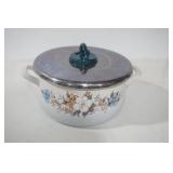 Crowning Touch Enamelware Pot