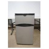 Frigidaire Refrigerator/Freezer (3.3 CU FT)
