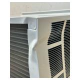 LG ROOM AIR CONDITIONER 10,000 BTU (damaged)