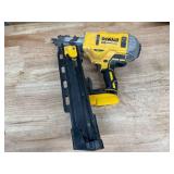 DEWALT - Lot of 2 - Framing Nailer and Circular Saw(Non Working)