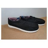 Light Weight Slip-On Canvas Shoes - Fits 10-11