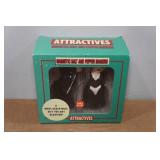 Magnetic Salt and Pepper Shaker Set - Love at First Bite