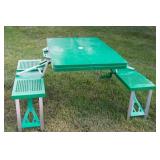 Green Portable Picnic Table – 33.5" x 52" x 28"