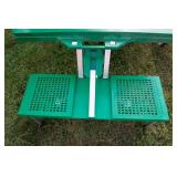 Green Portable Picnic Table – 33.5" x 52" x 28"