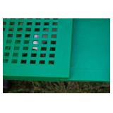 Green Portable Picnic Table – 33.5" x 52" x 28"