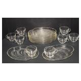 Vintage Federal Snack Plates & Cups – Homestead Wheat Pattern, Set of 16