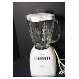 Cuisinart Frozen Yogurt/Ice Cream/Sorbet Maker & Osterizer 12-Speed Blender