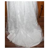 Maggie Sottero Couture Vintage Wedding Dress with Accessories – Size 10