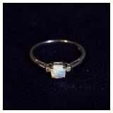 Opal 10K White Gold Ring – Size 7